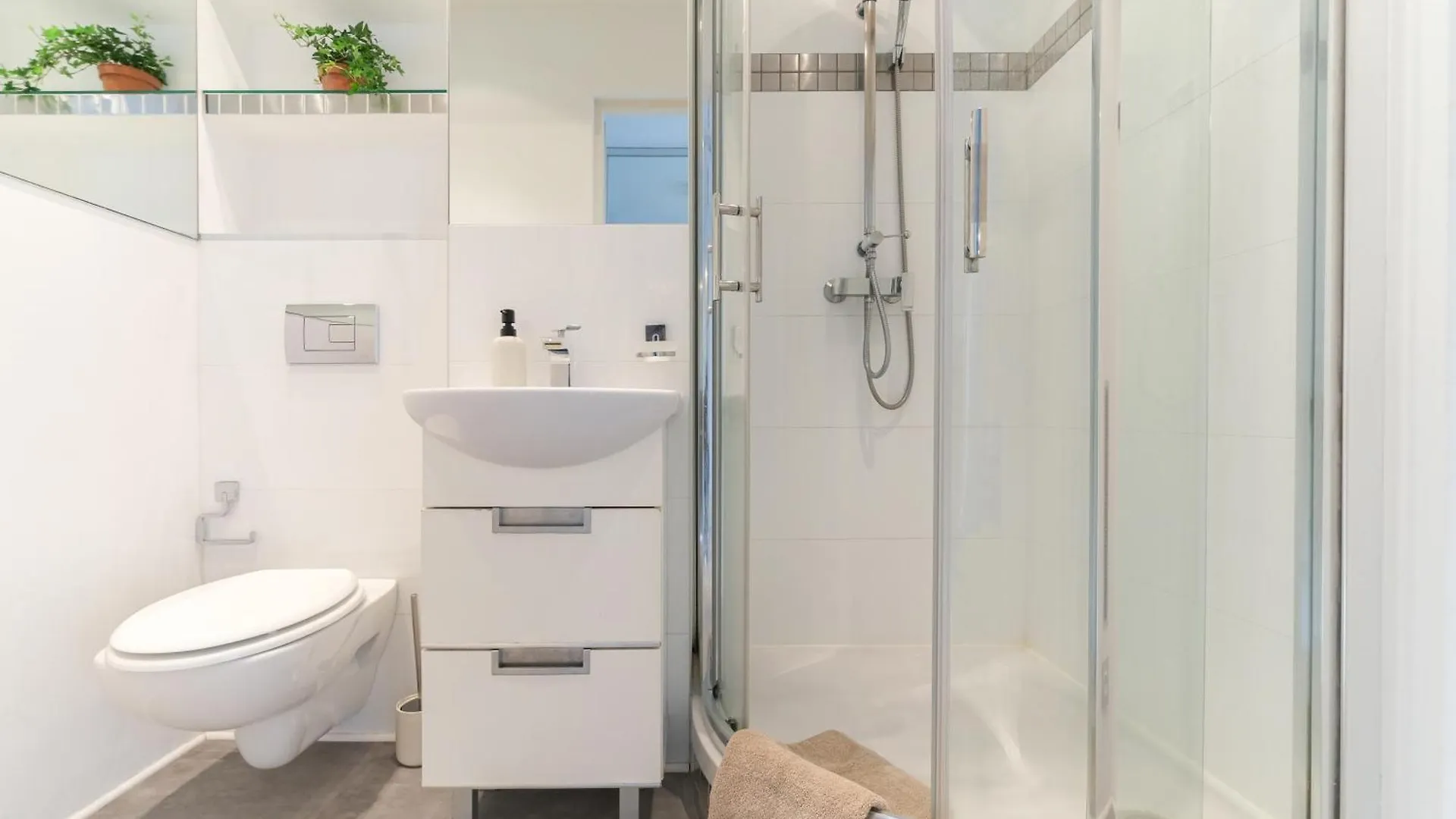 Home Dream Apartamenty Krolewska 43 Warsaw
